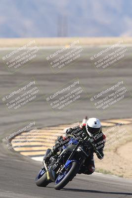 media/Oct-30-2025-Racers Edge (Thu) [[dabbdaf680]]/3-B Group/Session 2 (Bowl Exit)/